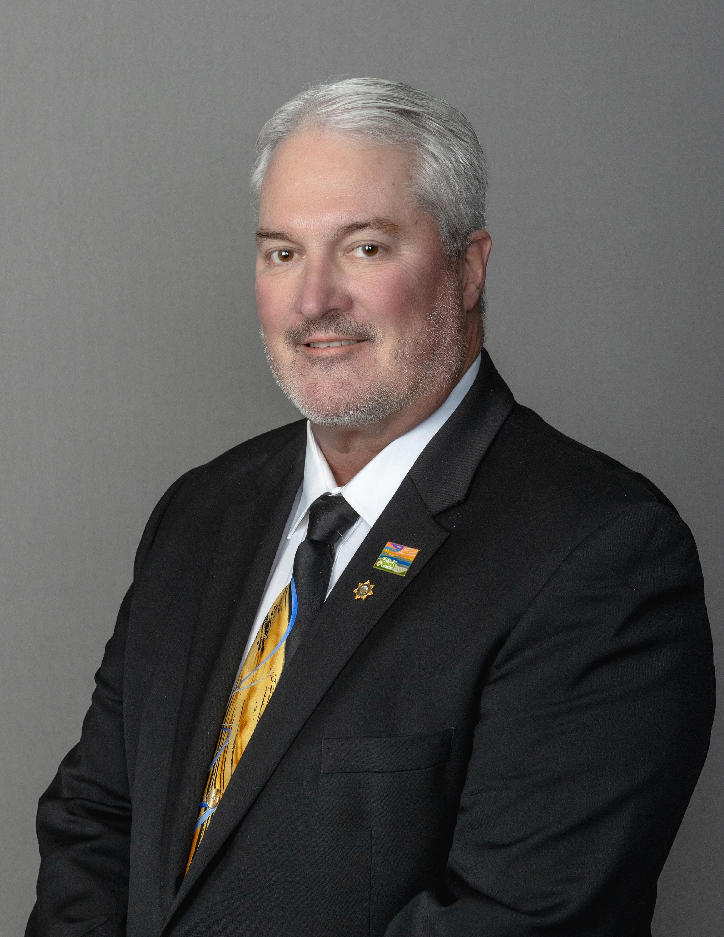 Ed Lawson 2024 Headshot 8 x 10 crop 2